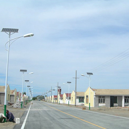 太陽能路燈何日“點亮”沈城街路？